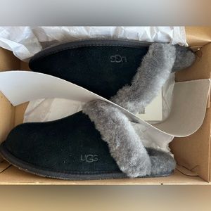 New black ugh slippers